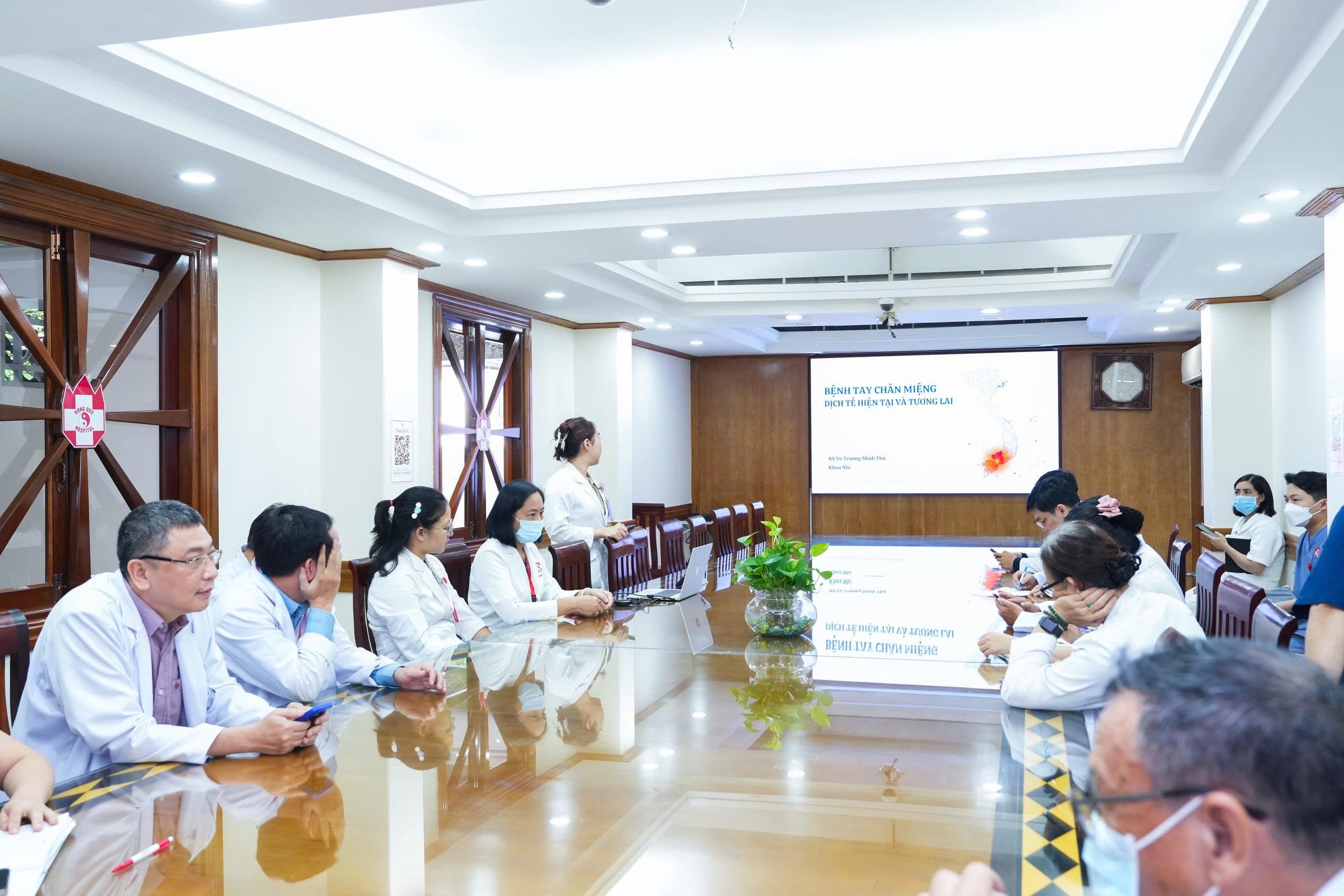 Bệnh viện đa khoa Hồng Đức III cập nhật chẩn đoán và điều trị bệnh tay chân miệng