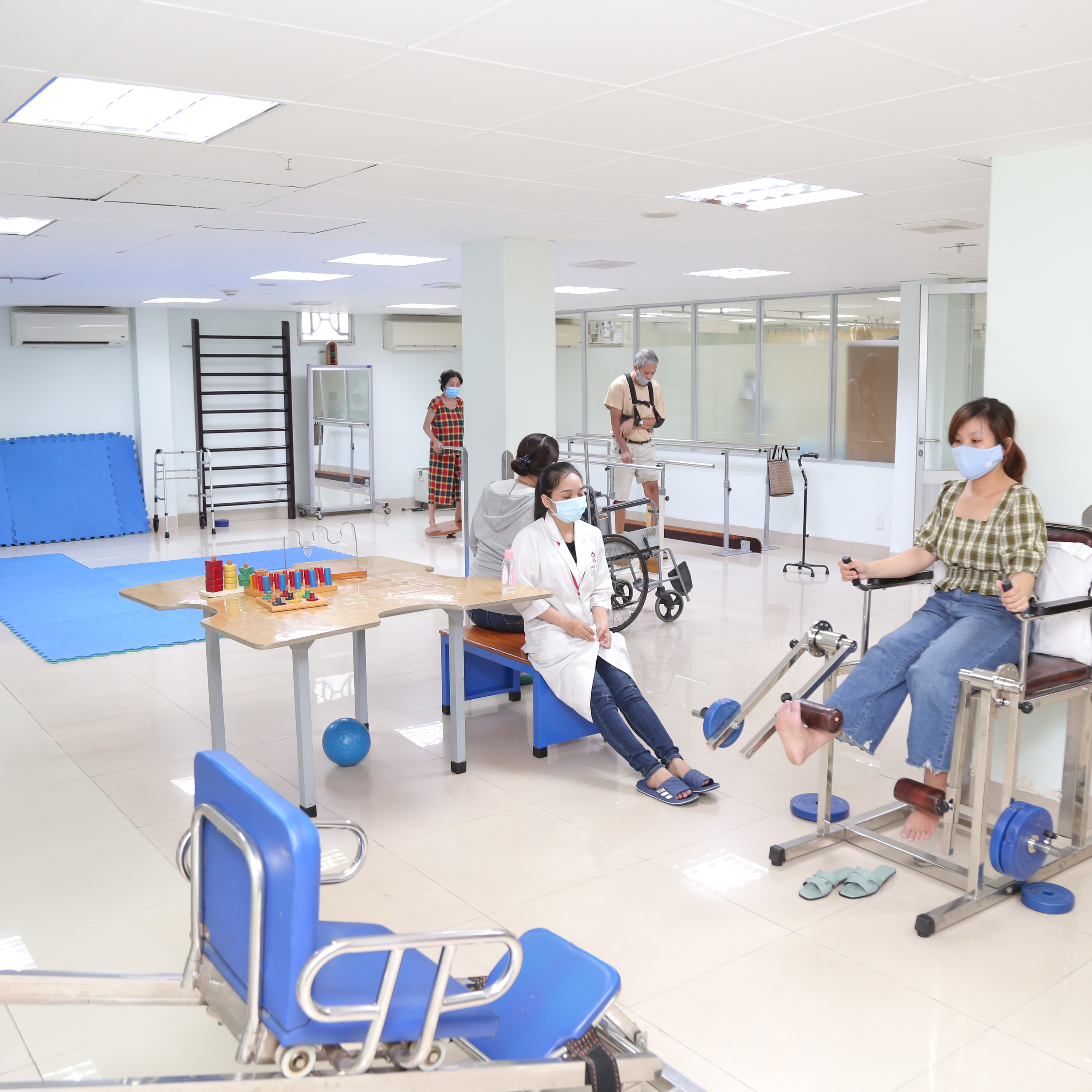 KHOA VẬT LÝ TRỊ LIỆU - PHỤC HỒI CHỨC NĂNG
