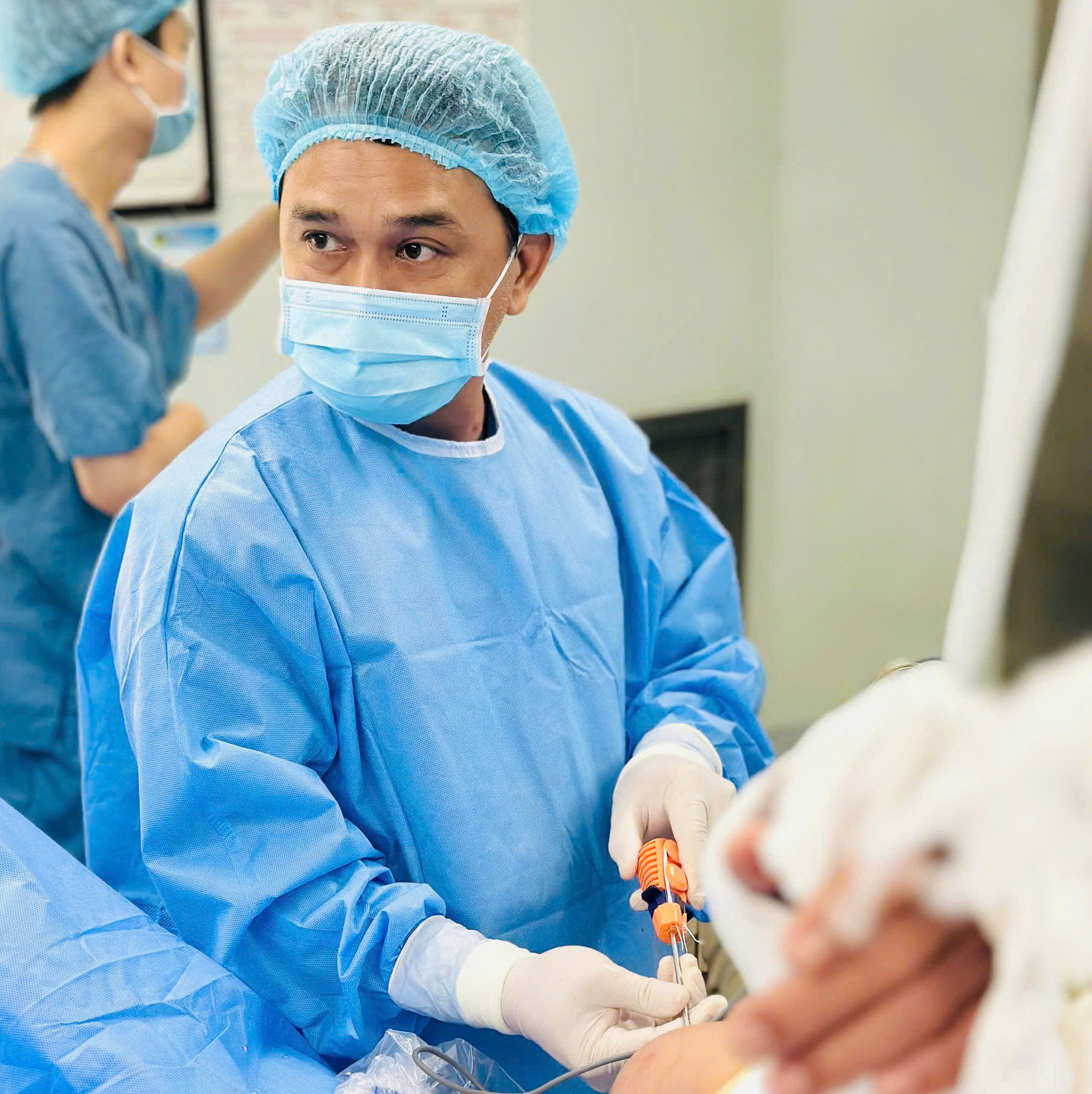 Dùng kháng sinh dự phòng đúng, đủ:  MANG LẠI NHIỀU LỢI ÍCH CHO NGƯỜI BỆNH